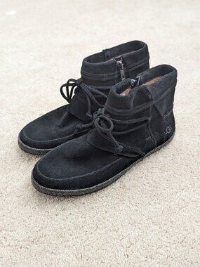 UGG Black Reid Suede Moccasin Booties - Size 8